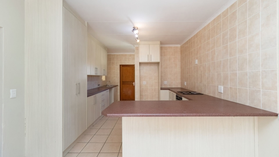 3 Bedroom Property for Sale in Sandbaai Western Cape